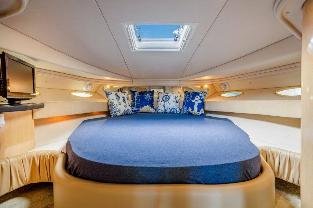 45ft Sea Ray Sundancer Yacht Rental Miami 🌅 | Sunset Cruise & Sandbar Combo from $750 8 %Miami Yacht Rentals%