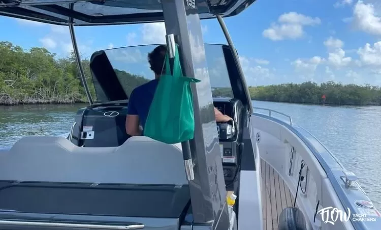 33ft Schaefer Yacht Rental Miami | UB Crandon Luxury Charter 🌙 2 %Miami Yacht Rentals%