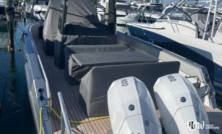 33ft Schaefer Yacht Rental Miami | UB Crandon Luxury Charter 🌙 1 %Miami Yacht Rentals%