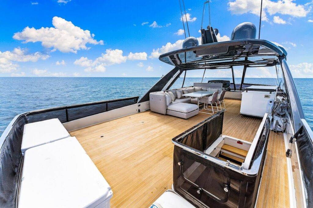 78ft Ferretti Luxury Yacht Charter | Fort Lauderdale 🛥️ 1 %Miami Yacht Rentals%