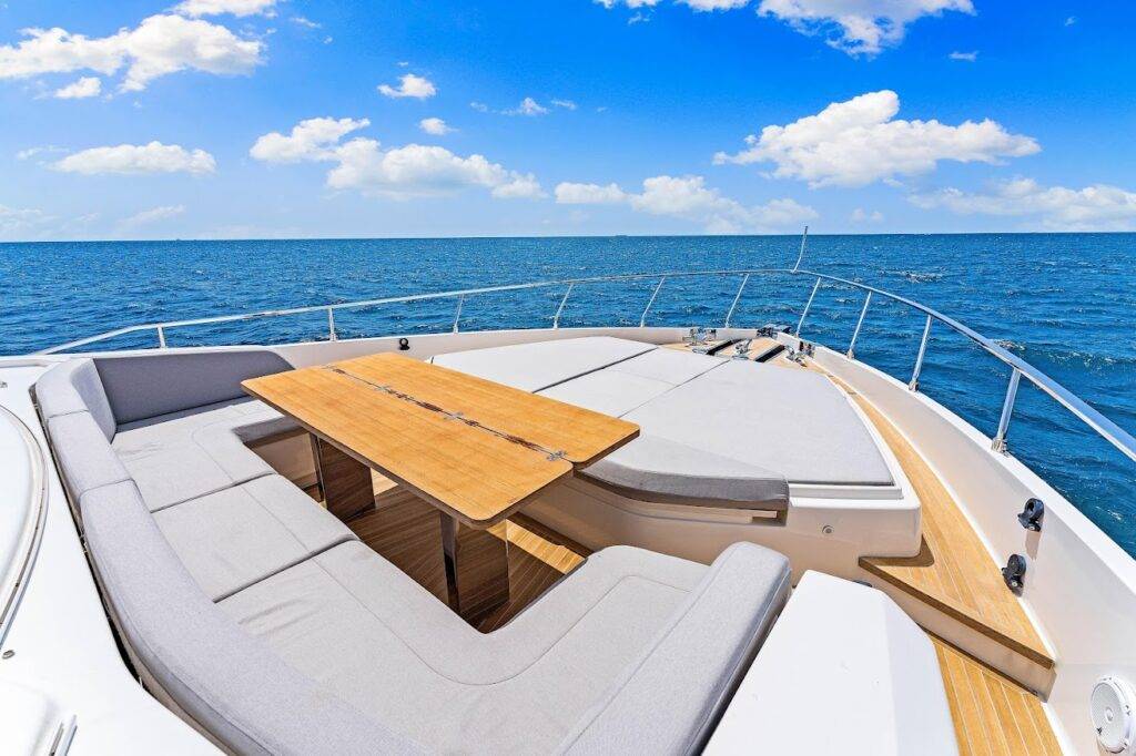 78ft Ferretti Luxury Yacht Charter | Fort Lauderdale 🛥️ 3 %Miami Yacht Rentals%