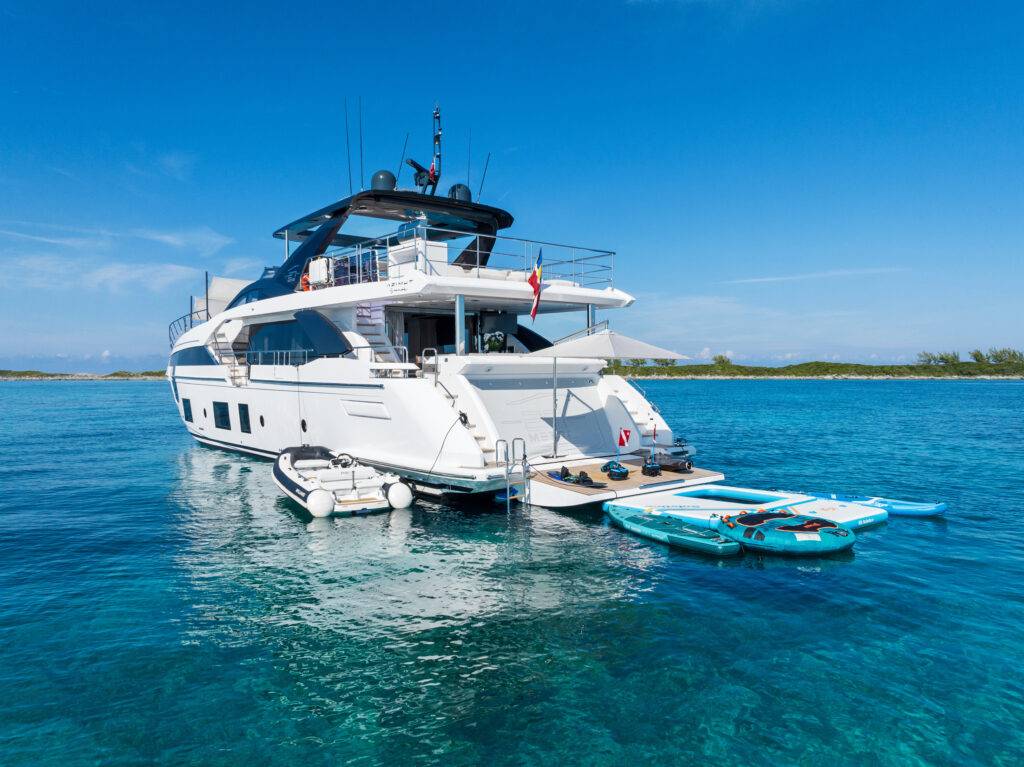 82ft Azimut “Salt Shaker” Yacht Charter | Miami Beach Marina 🌊 4 %Miami Yacht Rentals%