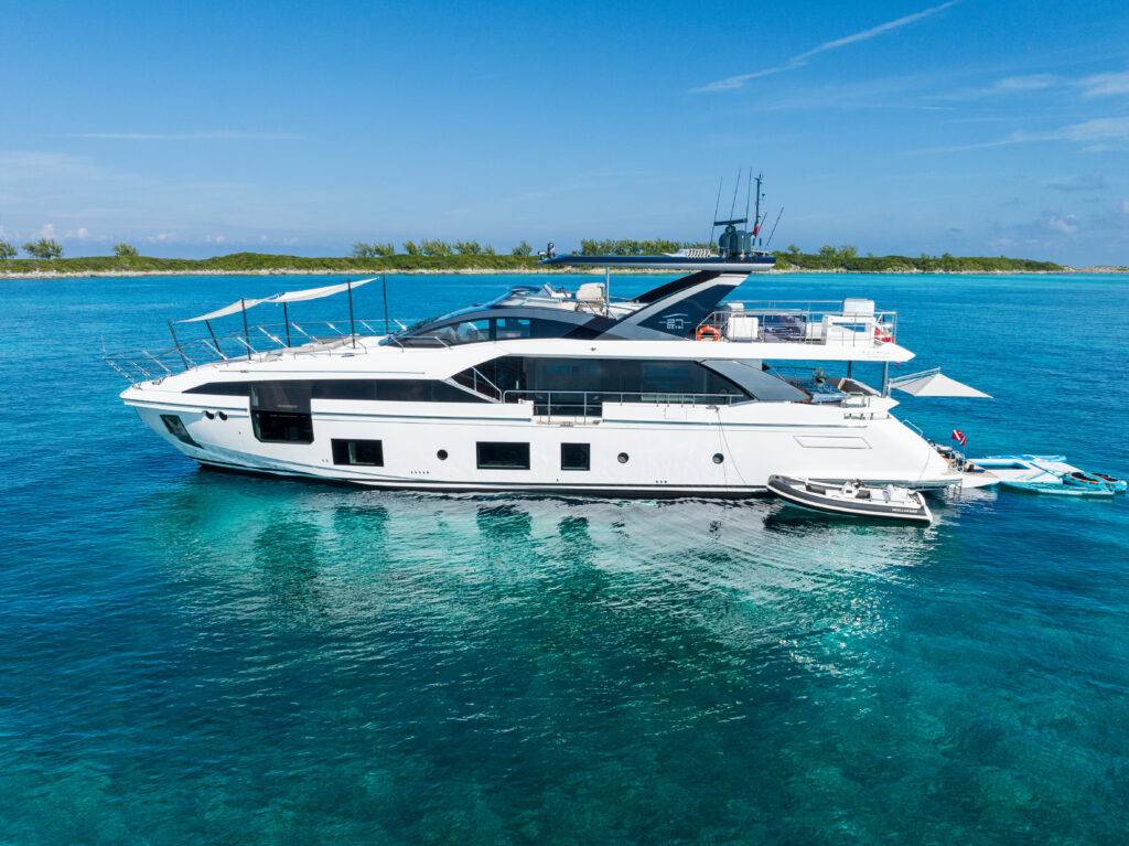 78ft Azimut “Regal Yachting” Luxury Yacht Charter | Miami Beach 💎 3 %Miami Yacht Rentals%