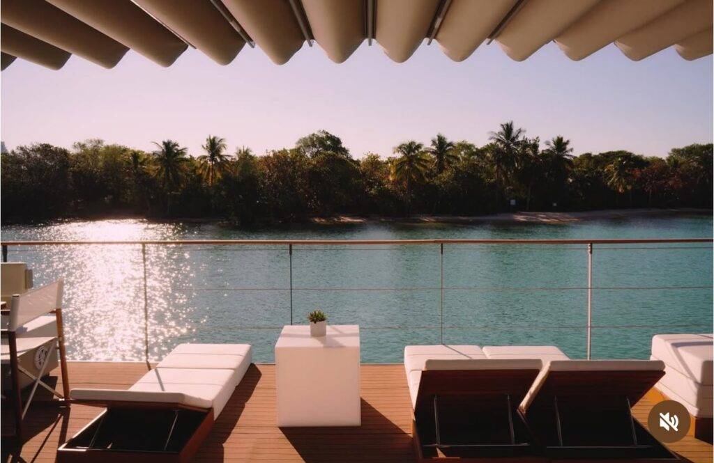 Casa flotante 70' Charter - Island Creek Miami Beach Alquiler Privado 💒 4 %MAlquiler de yates en Miami%