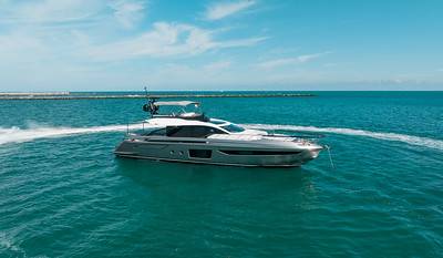 80ft Azimut Sport Yacht Charter | Miami Beach Marina Pier E 🚤 9 %Miami Yacht Rentals%