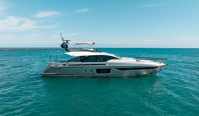80ft Azimut Sport Yacht Charter | Miami Beach Marina Pier E 🚤 1 %MAlquiler de yates en Miami%
