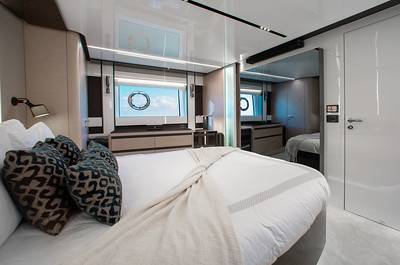 80ft Azimut Sport Yacht Charter | Miami Beach Marina Pier E 🚤 6 %MAlquiler de yates en Miami%