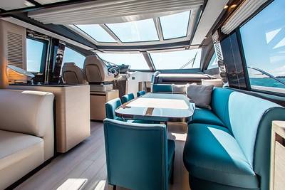 80ft Azimut Sport Yacht Charter | Miami Beach Marina Pier E 🚤 3 %MAlquiler de yates en Miami%
