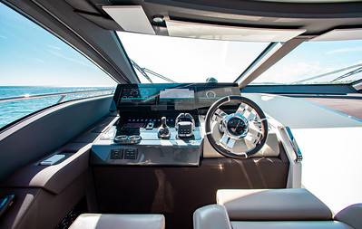 80ft Azimut Sport Yacht Charter | Miami Beach Marina Pier E 🚤 8 %MAlquiler de yates en Miami%