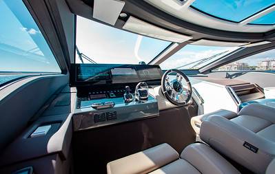 80ft Azimut Sport Yacht Charter | Miami Beach Marina Pier E 🚤 9 %MAlquiler de yates en Miami%