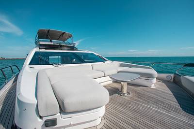 80ft Azimut Sport Yacht Charter | Miami Beach Marina Pier E 🚤 1 %Miami Yacht Rentals%