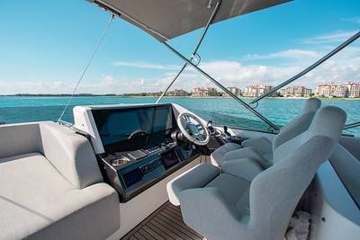 80ft Azimut Sport Yacht Charter | Miami Beach Marina Pier E 🚤 7 %Miami Yacht Rentals%