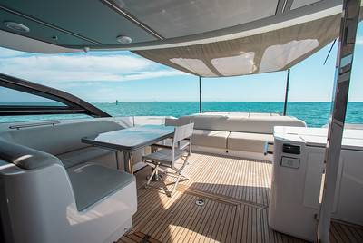 80ft Azimut Sport Yacht Charter | Miami Beach Marina Pier E 🚤 11 %Miami Yacht Rentals%