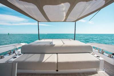80ft Azimut Sport Yacht Charter | Miami Beach Marina Pier E 🚤 12 %Miami Yacht Rentals%