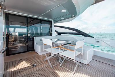 80ft Azimut Sport Yacht Charter | Miami Beach Marina Pier E 🚤 1 %Miami Yacht Rentals%