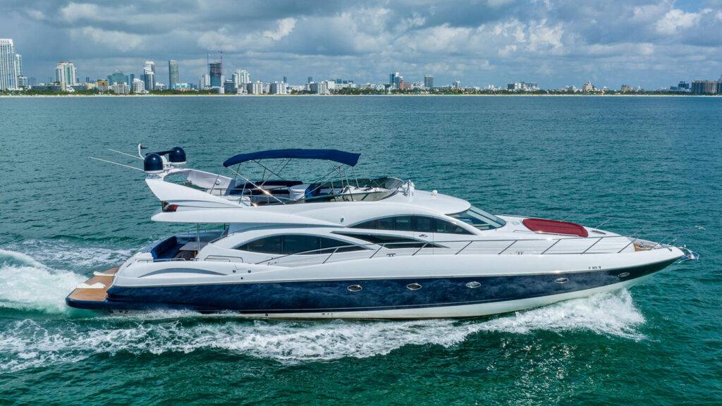 80ft Sunseeker “Sliptease” Alquiler de Yates | Miami Bayside 🎶 7 %MAlquiler de yates en Miami%