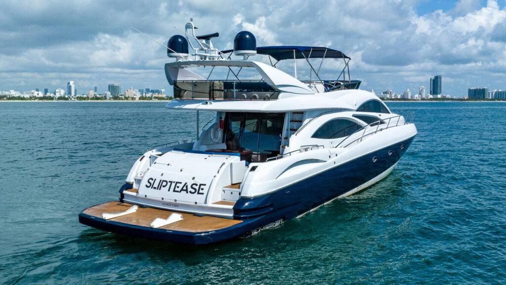 80ft Sunseeker “Sliptease” Alquiler de Yates | Miami Bayside 🎶 11 %MAlquiler de yates en Miami%