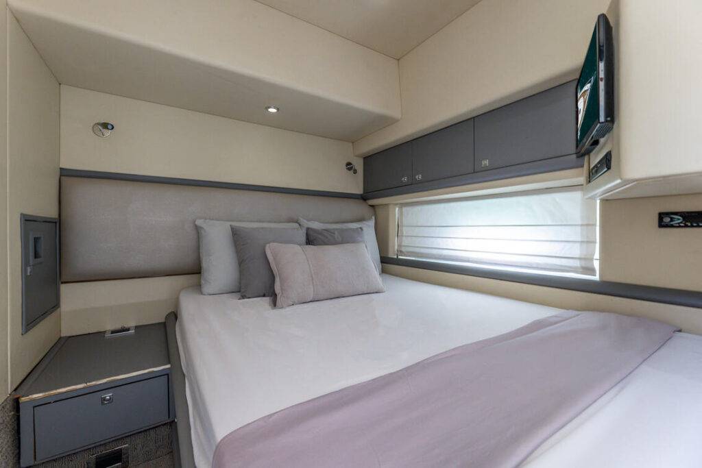 80ft Sunseeker “Sliptease” Alquiler de Yates | Miami Bayside 🎶 3 %MAlquiler de yates en Miami%
