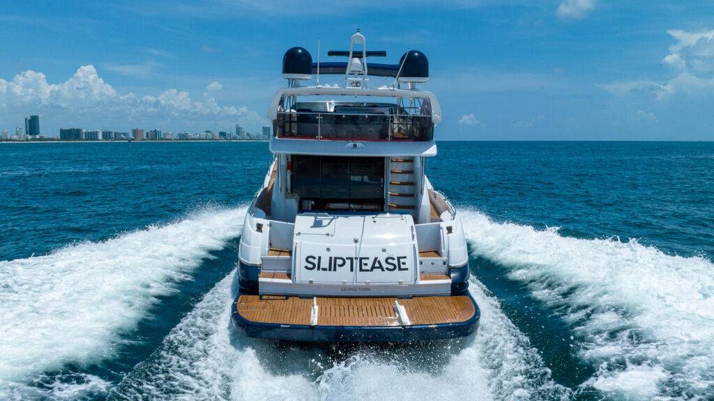 80ft Sunseeker “Sliptease” Alquiler de Yates | Miami Bayside 🎶 7 %MAlquiler de yates en Miami%