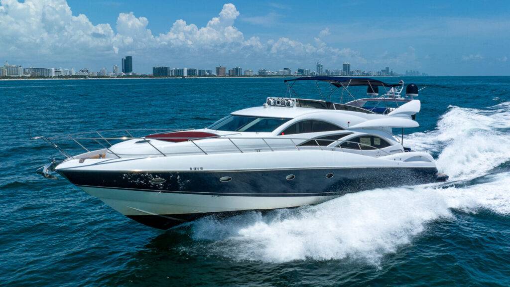 80ft Sunseeker “Sliptease” Alquiler de Yates | Miami Bayside 🎶 11 %MAlquiler de yates en Miami%