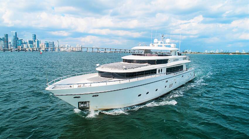 50ft Scarab Sandbar Yacht Rental Miami 🍾 | High-Energy Sandbar Party from $900 2 %Miami Yacht Rentals%