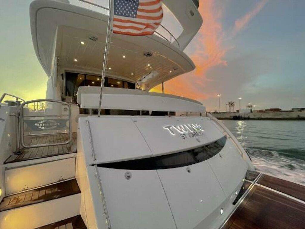 75ft Sunseeker “Manhattan Twins” Yacht Charter | Miami Beach 🏝️ 11 %Miami Yacht Rentals%