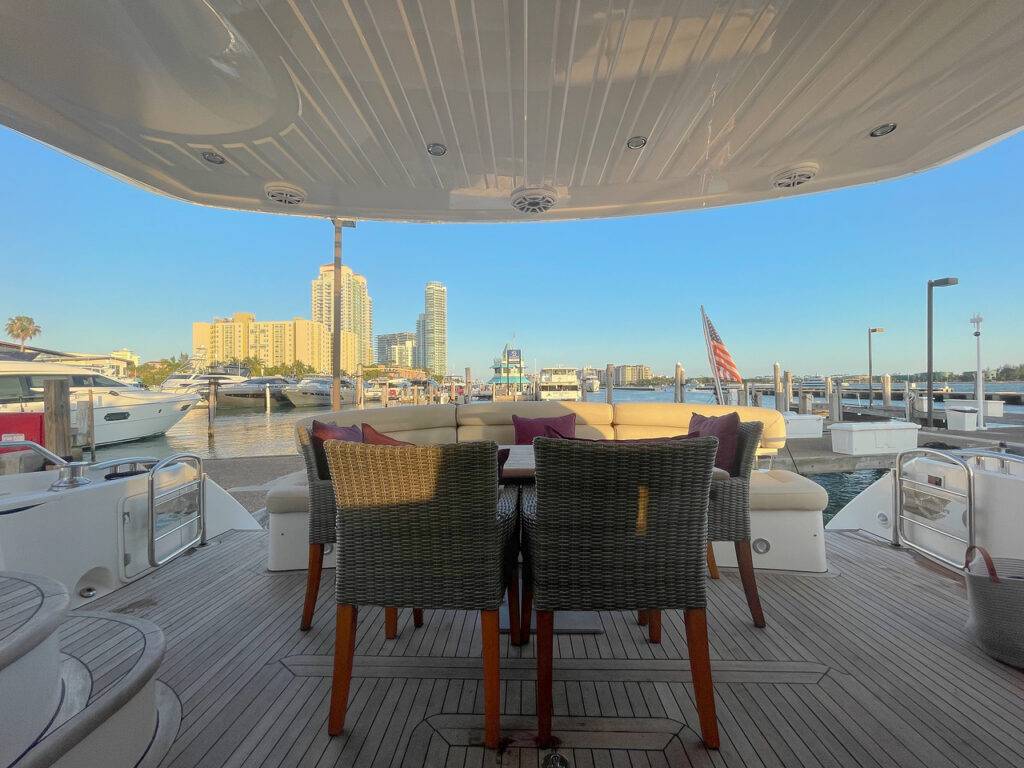 75ft Sunseeker “Manhattan Twins” Yacht Charter | Miami Beach 🏝️ 1 %Miami Yacht Rentals%