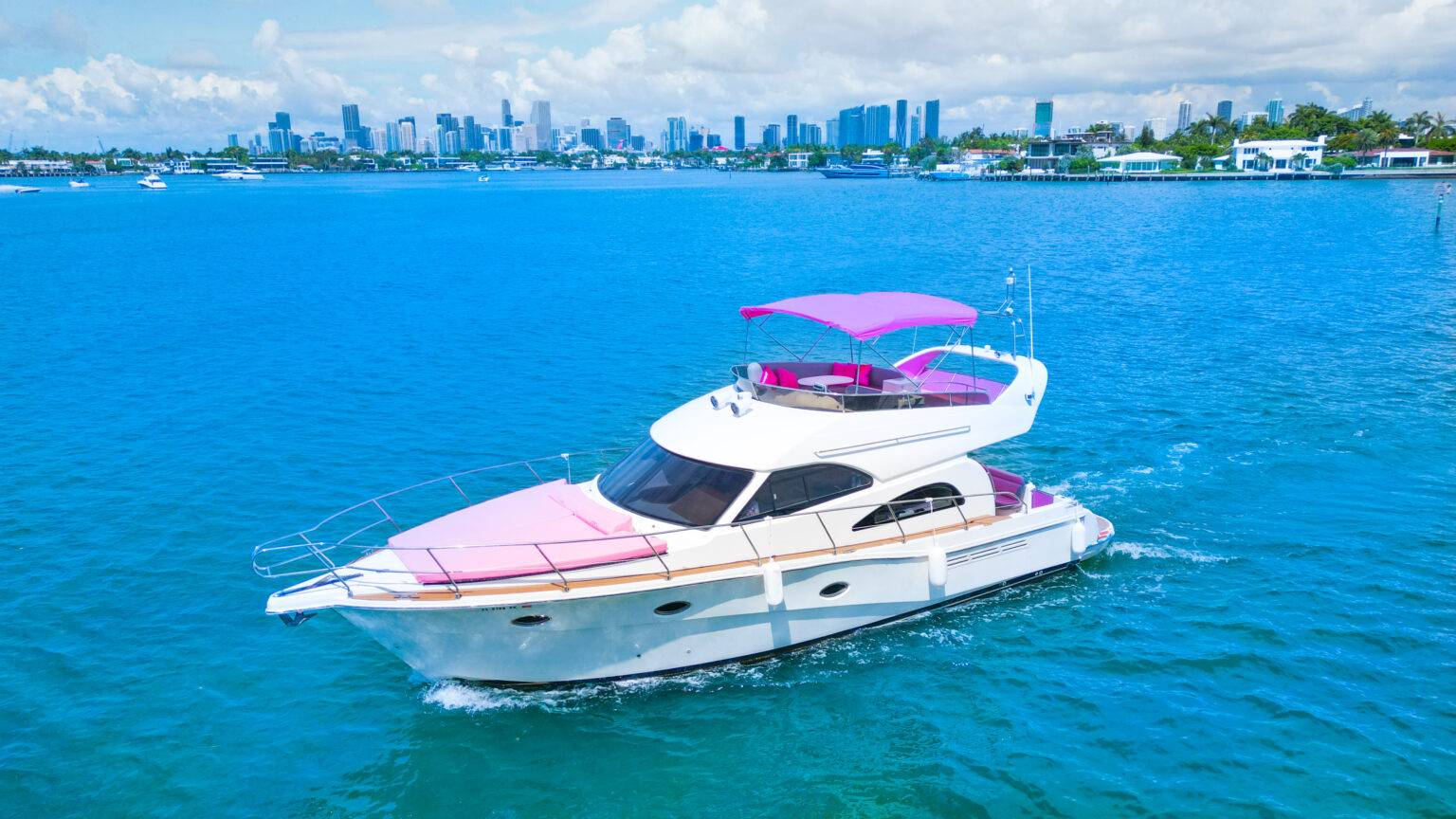 %MAlquiler de yates en Miami%