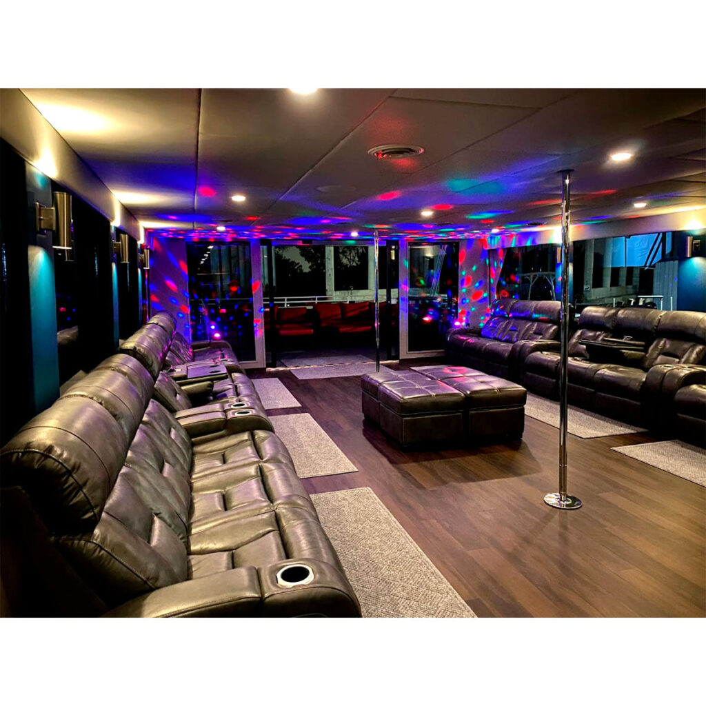 Star Cruise 105ft • Miami Beach Yacht Venue for Large Events ⛴️ 2 %Miami Yacht Rentals%