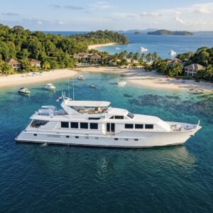 105ft Broward Yacht Rental Panama 🥂 | Ultra Luxury VIP Experience From $8,900