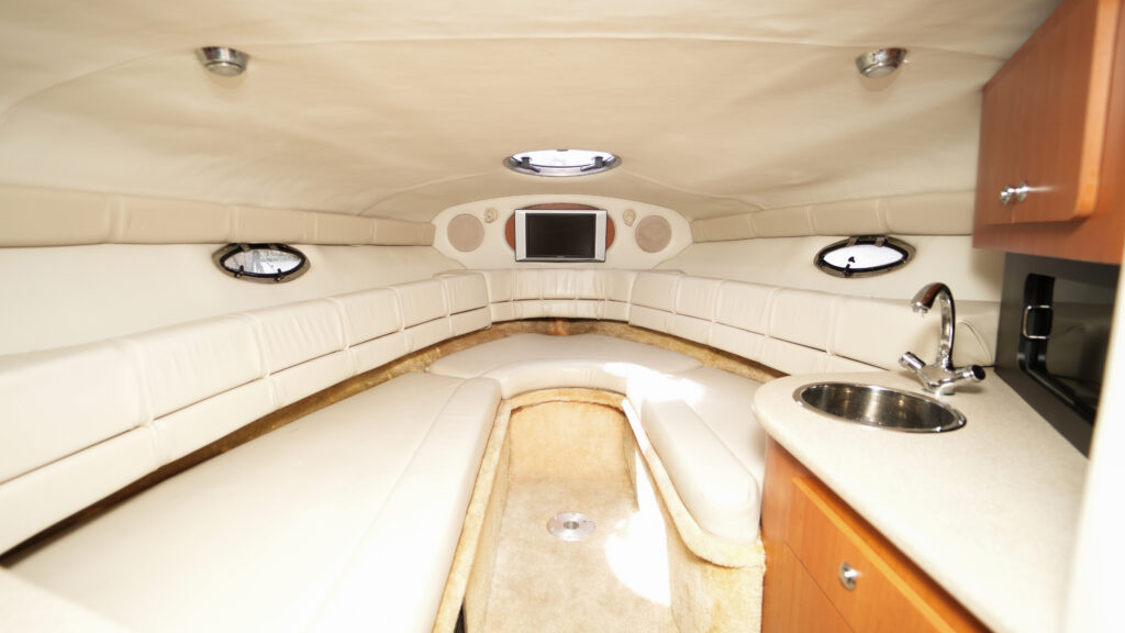 33ft Crownline “Estelita” Yacht Charter | Aquasol Indian Creek Miami Beach 🌊 4 %Miami Yacht Rentals%