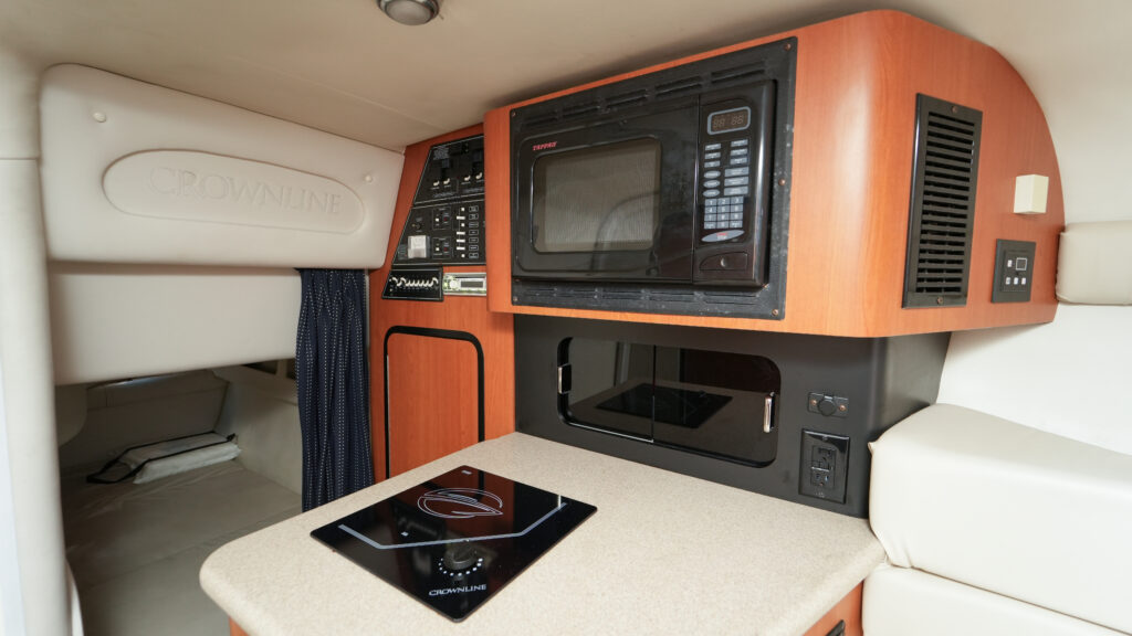 33ft Crownline “Estelita” Yacht Charter | Aquasol Indian Creek Miami Beach 🌊 1 %Miami Yacht Rentals%