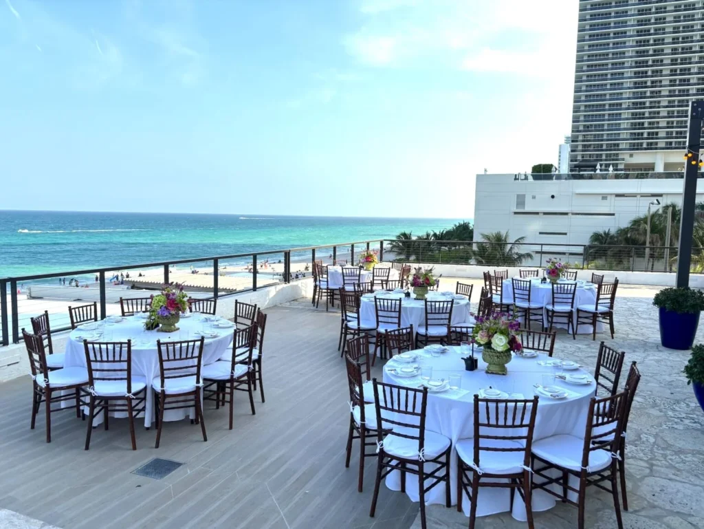 The Ocean Front Venue - Miami Waterfront Yacht Espacio para eventos ⛴️ 7 %MAlquiler de yates en Miami%