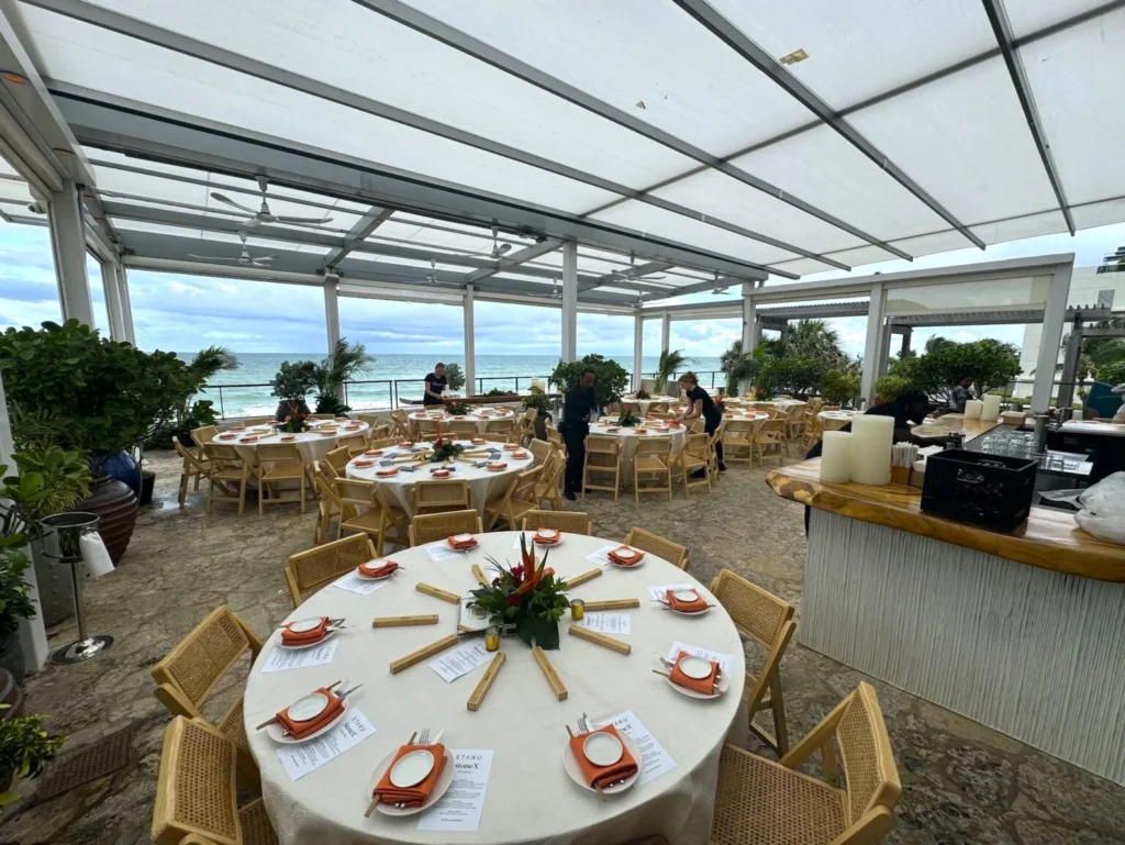 The Ocean Front Venue - Miami Waterfront Yacht Espacio para eventos ⛴️ 10 %MAlquiler de yates en Miami%