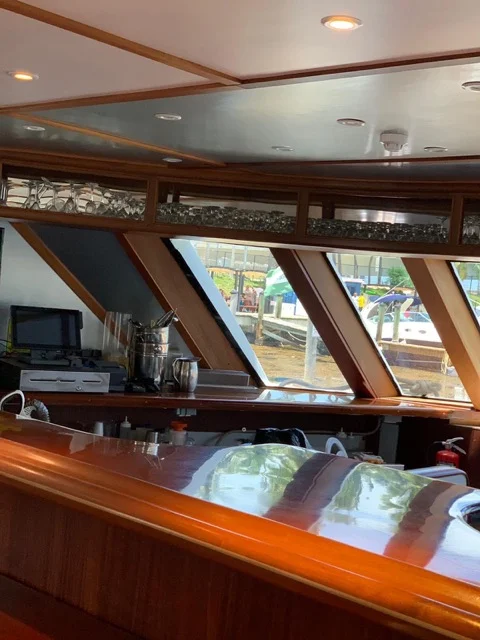 Island Time Mini Cruise - Miami Charter Lugar para grandes eventos ⛵ 3 %MAlquiler de yates en Miami%