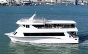 Island Time Mini Cruise - Miami Charter Lugar para grandes eventos ⛵ 11 %MAlquiler de yates en Miami%