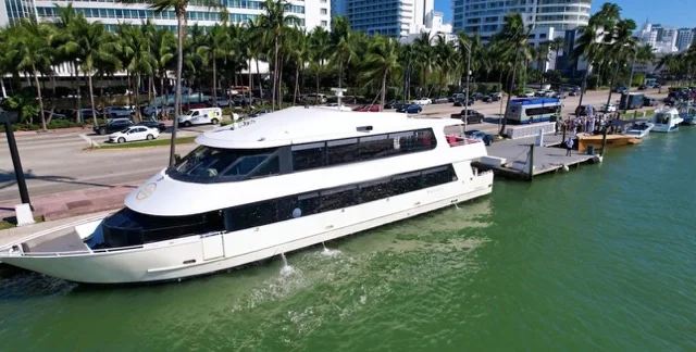 Large group yacht charters in Miami 🎉 Host 100+ guest events on multi-level yachts & party boats with catering, DJ, bar service & corporate setups. 6 %Miami Yacht Rentals%