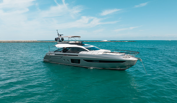 80ft Azimut Sport Mega Yacht Charter | Miami Beach Marina 🚤 5 %Miami Yacht Rentals%