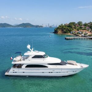 80ft Horizon Yacht Charter Panama 🌊 | Luxury Group Events
