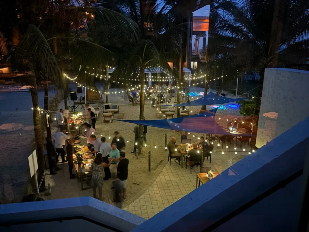 The Ocean Front Venue - Miami Waterfront Yacht Espacio para eventos ⛴️ 1 %MAlquiler de yates en Miami%