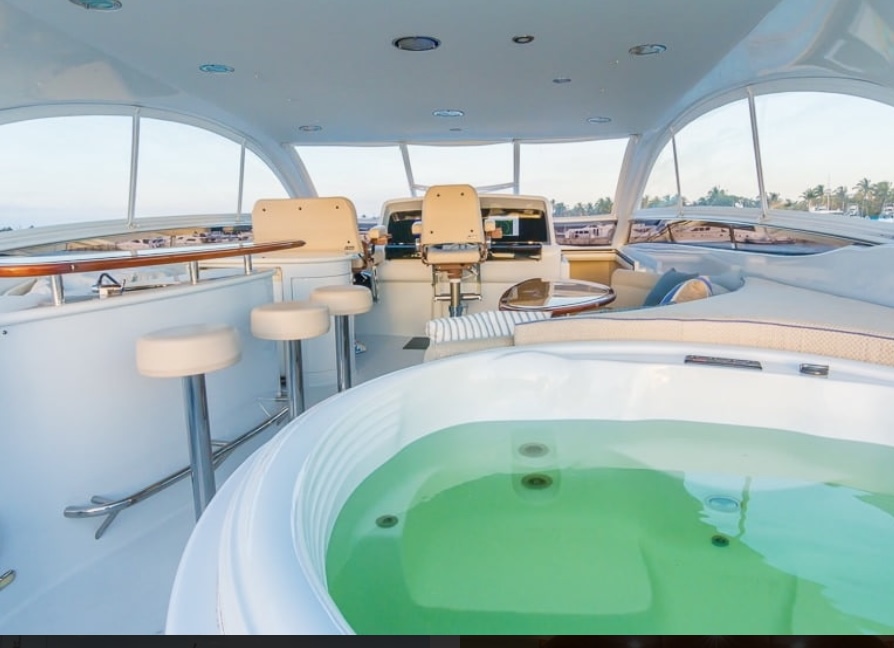 84ft Lazzara “LazzaraChip” Mega Yacht Charter | North Miami 🌴 11 %Miami Yacht Rentals%