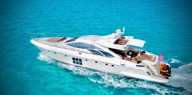 Miami superyacht rentals 💎 Oversized luxury yachts for VIP events, corporate charters, music videos & ultra-premium parties with full crew & concierge. 18 %Miami Yacht Rentals%