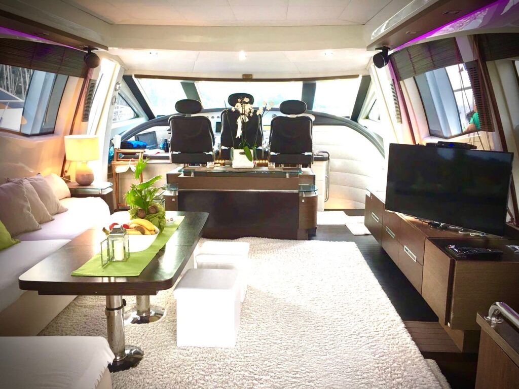 86ft Azimut “Panthera” Mega Yacht Charter | Miami 🐆 1 %Miami Yacht Rentals%