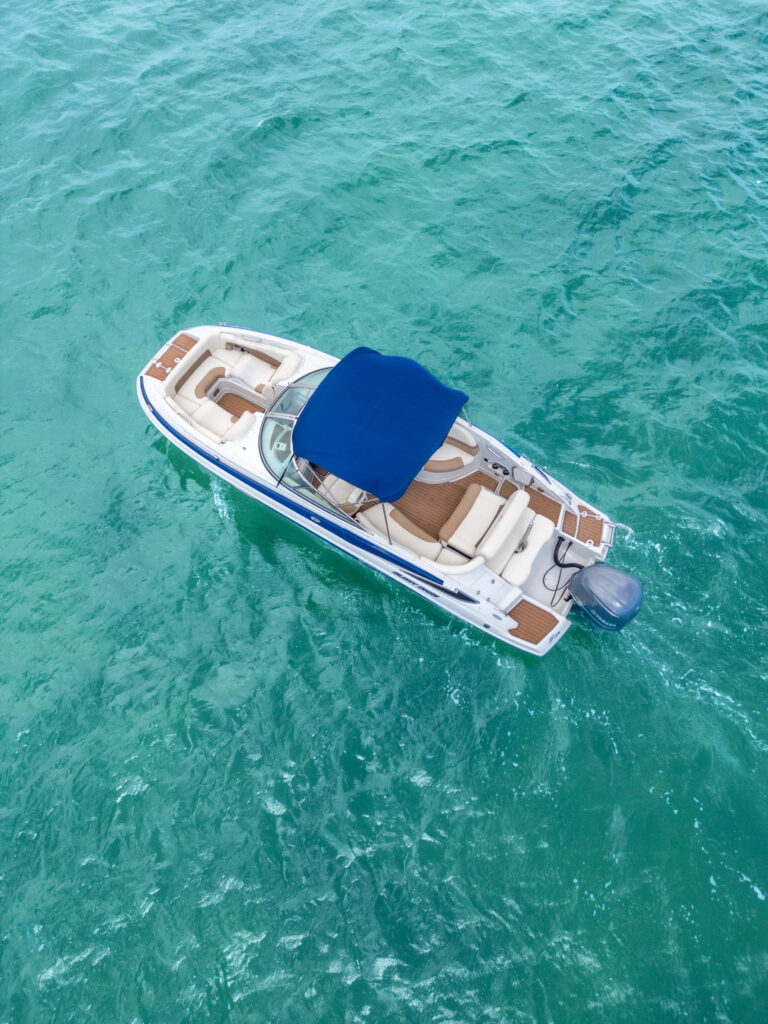 26ft Crownline Yacht Charter Miami River | Private Cruise from NW 7th St ⚓ 7 %Miami Yacht Rentals%