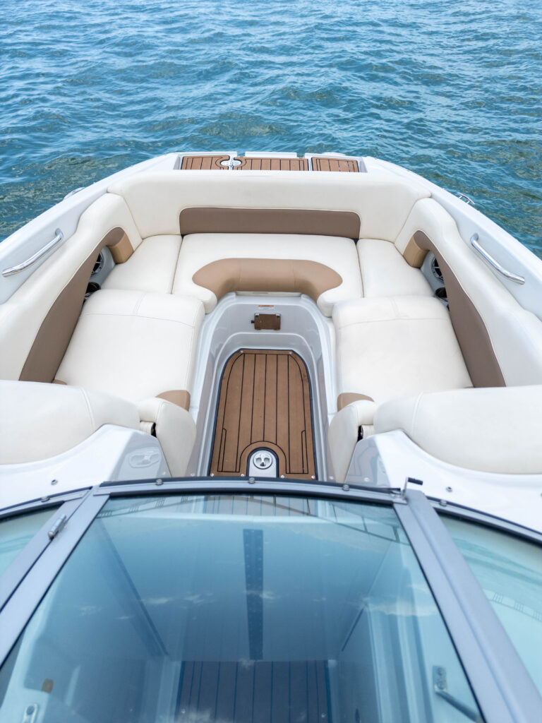 26ft Crownline Yacht Charter Miami River | Private Cruise from NW 7th St ⚓ 1 %Miami Yacht Rentals%