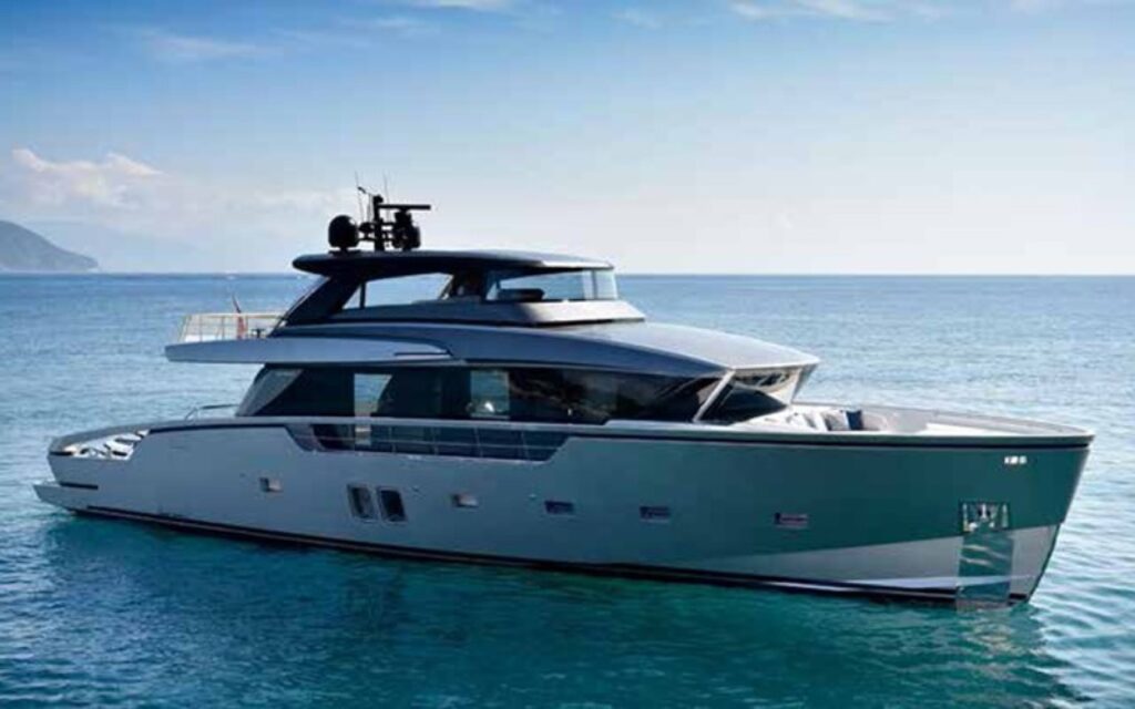 88ft San Lorenzo “Rocio Flores” Mega Yacht Charter | Miami 🌊 10 %Miami Yacht Rentals%