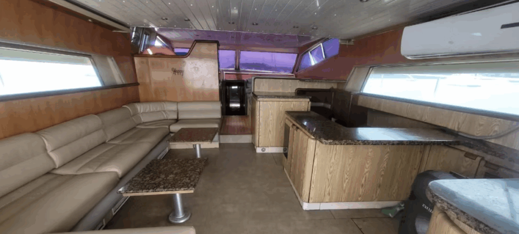 65ft Ferretti Flybridge Yacht Rental in Panama for Luxury Island Cruises | From $1,500 3 Book a luxury yacht rental in Panama with Feeling Yachty — private charters, catamarans, and island tours in the San Blas Islands and Panama Bay. All-inclusive, transparent pricing.