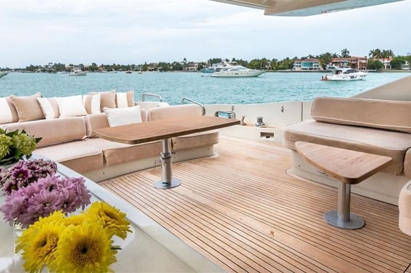 86ft Azimut Mega Yacht Charter | Miami Luxury Yacht 💎 4 %Miami Yacht Rentals%