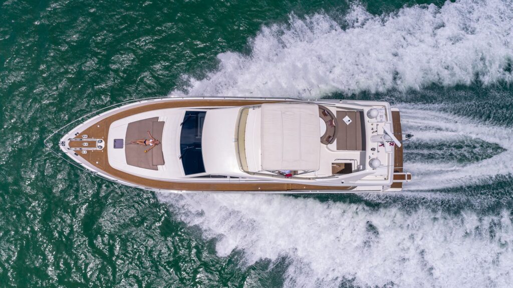 75ft Ferretti “Lumar” Luxury Yacht Charter | Miami River 🌴 3 %Miami Yacht Rentals%