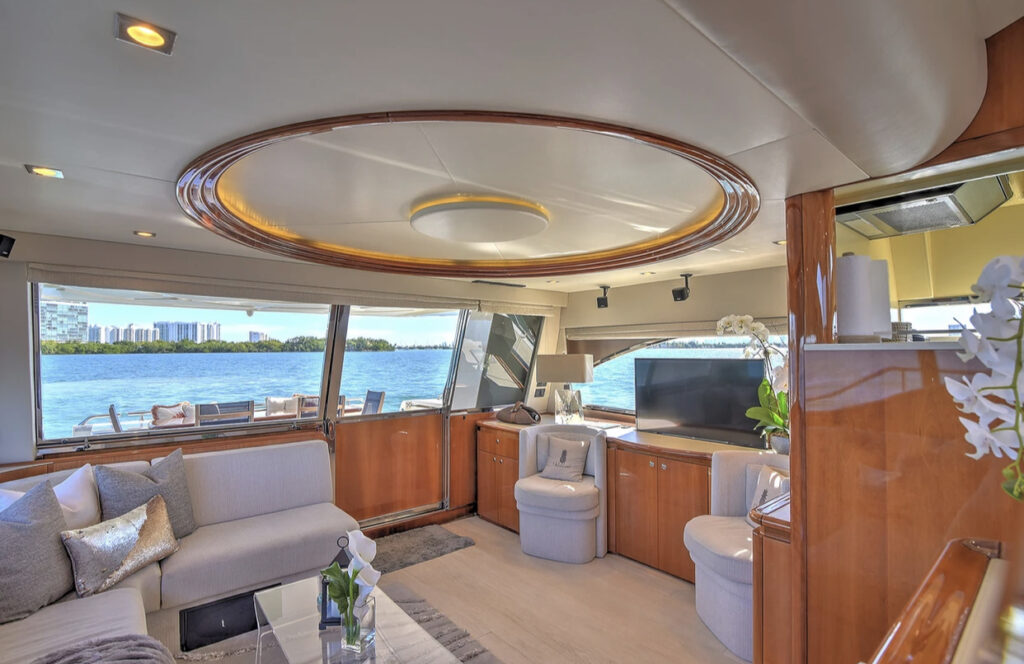 75ft Ferretti “Lumar” Luxury Yacht Charter | Miami River 🌴 3 %Miami Yacht Rentals%